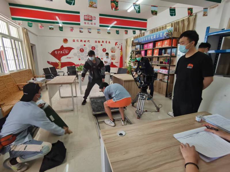 追星女孩心理学分析报告：澄江县广告片拍摄公司揭秘饭圈应援式传播逻辑